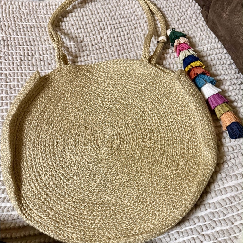 Magic Women’s Circle Straw Tote Bag with Colorful Tassels - Picture 5 of 7
